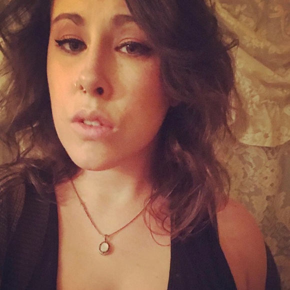 Meet the Posher - Picture 3 of 4